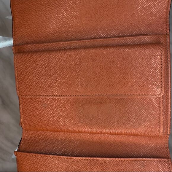 Louis Vuitton Trifold Wallet (Authentic) - Picture 7 of 14